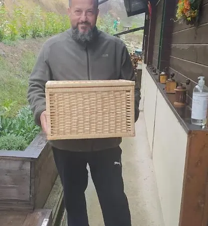 La Tana Dello Scoiattolo - Adults Only ベッド・アンド・ブレックファスト Murazzano