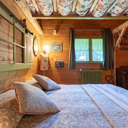 La Tana Dello Scoiattolo - Adults Only ベッド・アンド・ブレックファスト 4*