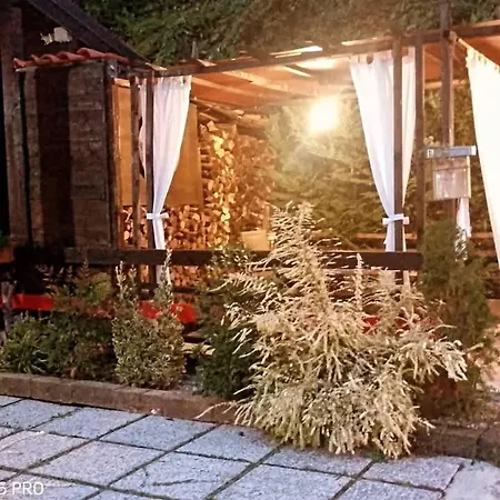 La Tana Dello Scoiattolo - Adults Only