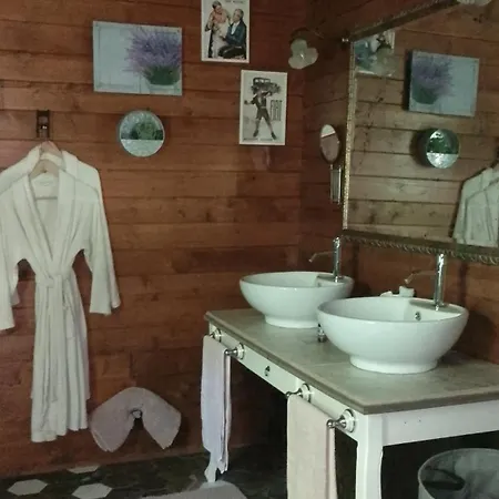 Nocleg ze śniadaniem La Tana Dello Scoiattolo - Adults Only 4*