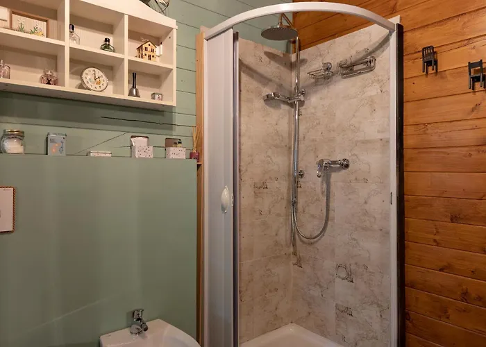 La Tana Dello Scoiattolo - Adults Only Frühstückspension 4*